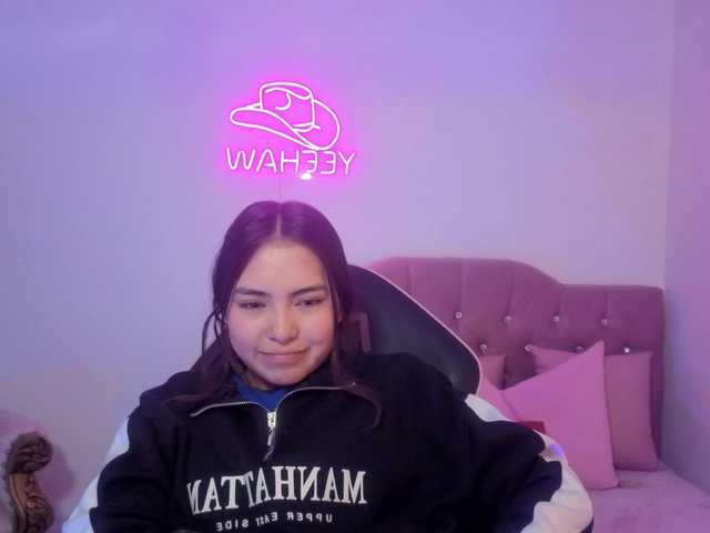 Isabela-tay live cam on BongaCams