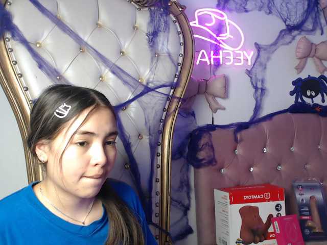 Isabela-tay live cam on BongaCams