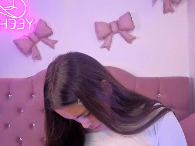 Isabela-tay live cam on BongaCams