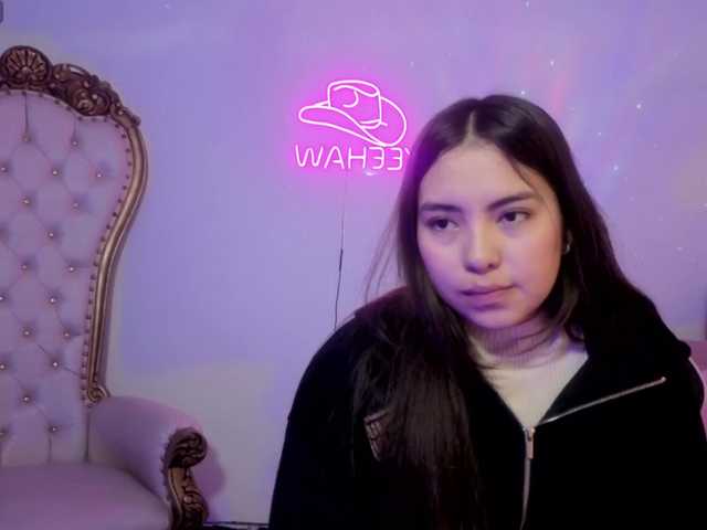 Isabela-tay live cam on BongaCams