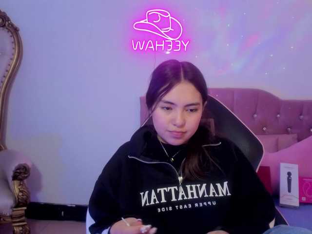Isabela-tay live cam on BongaCams