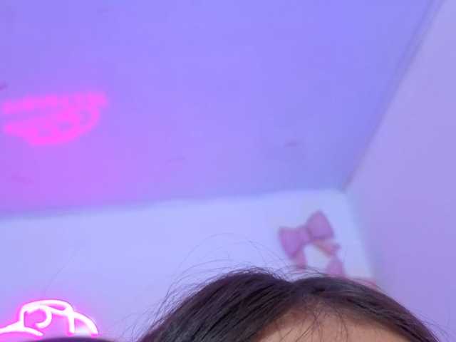 Isabela-tay, live now on BongaCams