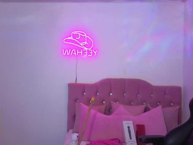 Isabela-tay live cam on BongaCams