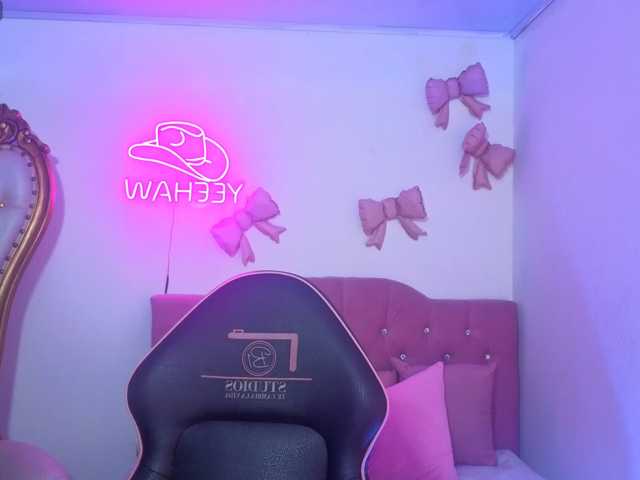 Isabela-tay live cam on BongaCams