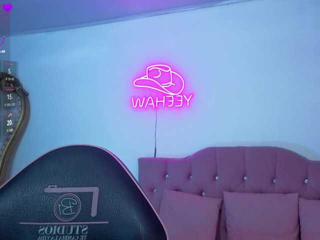 Isabela-tay live cam on BongaCams