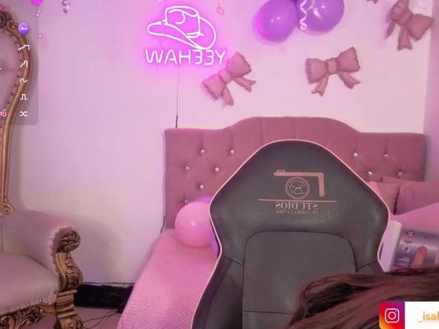 Isabela-tay live cam on BongaCams
