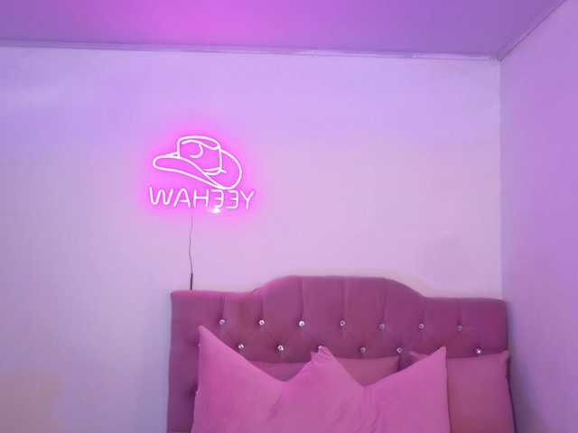 Isabela-tay live cam on BongaCams