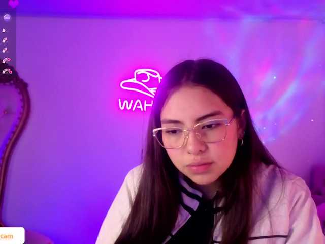 Isabela-tay live cam on BongaCams