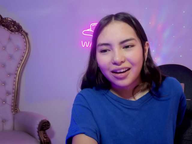 Isabela-tay live cam on BongaCams
