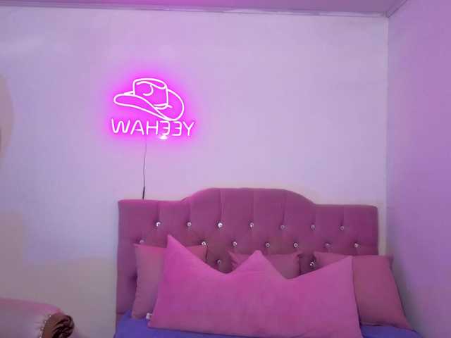 Isabela-tay live cam on BongaCams