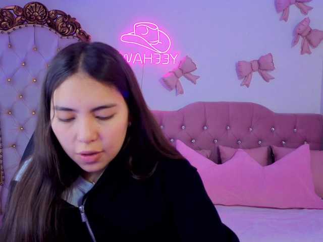 Isabela-tay live cam on BongaCams