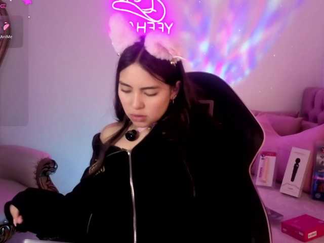 Isabela-tay live cam on BongaCams