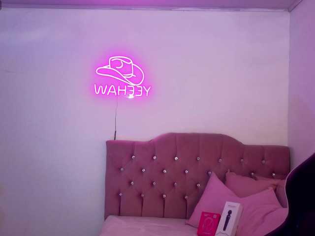Isabela-tay live cam on BongaCams