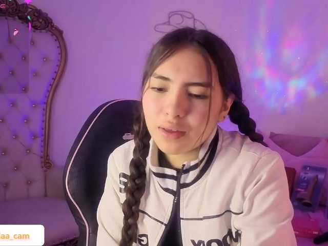 Isabela-tay live cam on BongaCams