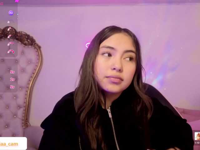 Isabela-tay live cam on BongaCams