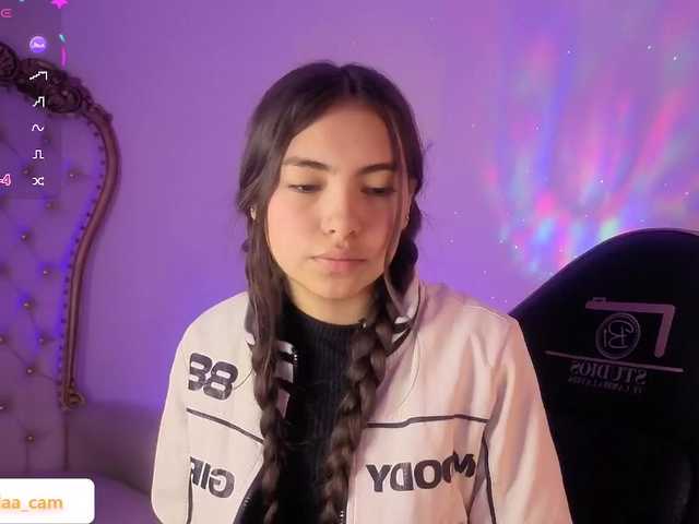 Isabela-tay webcam