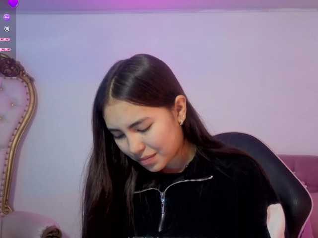 Isabela-tay live cam on BongaCams