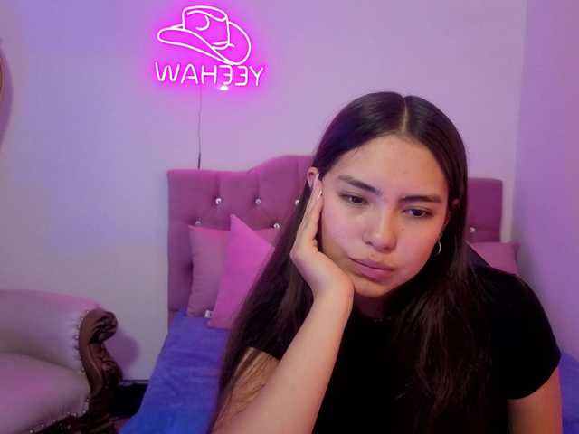 Isabela-tay live cam on BongaCams