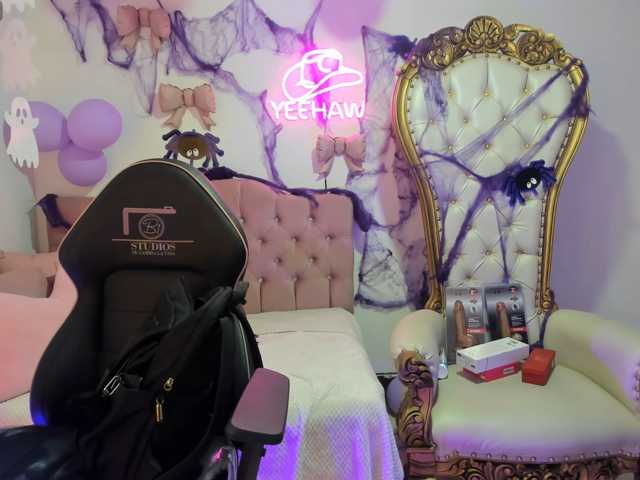 Isabela-tay live cam on BongaCams