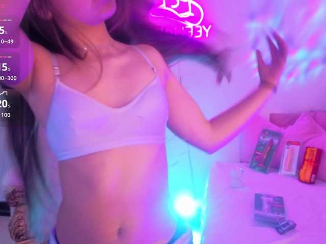 Isabela-tay live cam on BongaCams