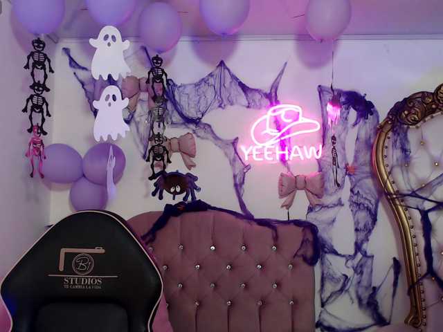 Isabela-tay live cam on BongaCams