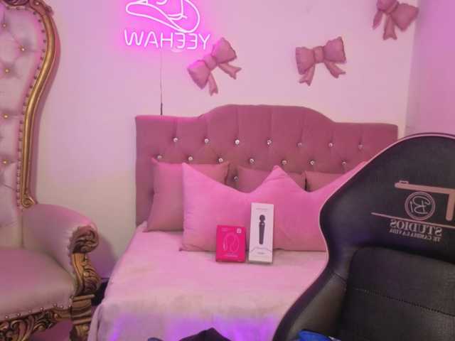 Isabela-tay live cam preview