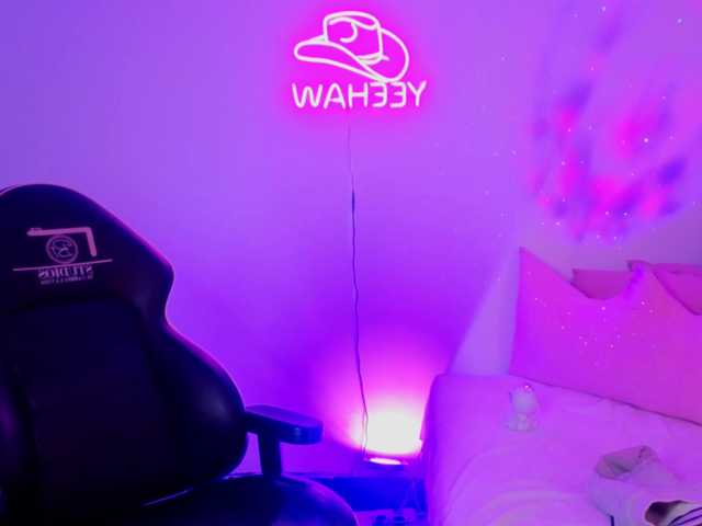 Isabela-tay live cam on BongaCams