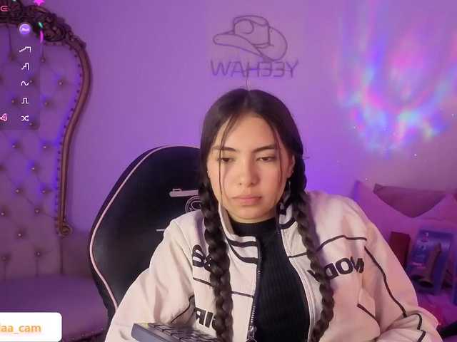 Isabela-tay webcam