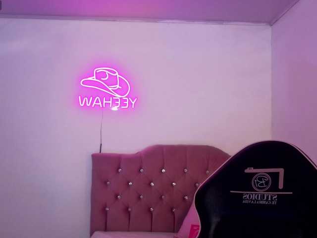 Isabela-tay live cam preview