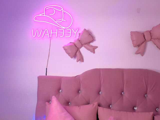 Isabela-tay live cam on BongaCams