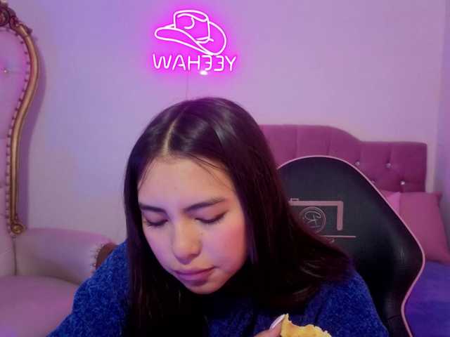 Isabela-tay live cam on BongaCams