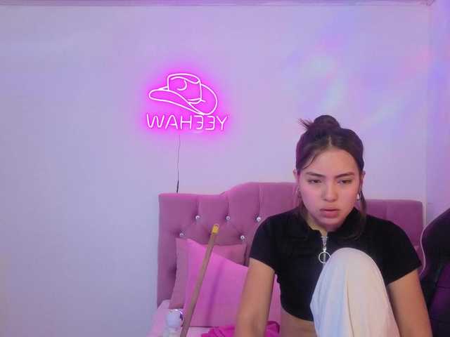 Isabela-tay live cam on BongaCams