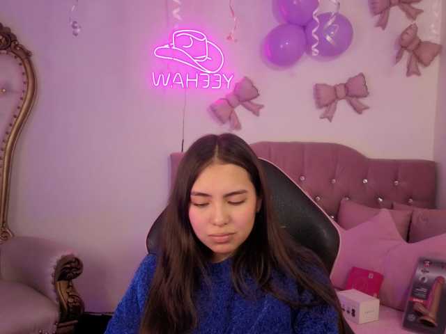Isabela-tay live cam on BongaCams