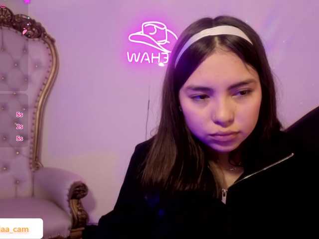 Isabela-tay live cam on BongaCams