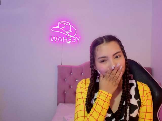 Isabela-tay live cam preview