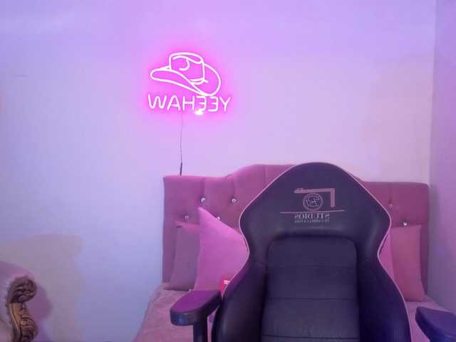 Isabela-tay live cam preview