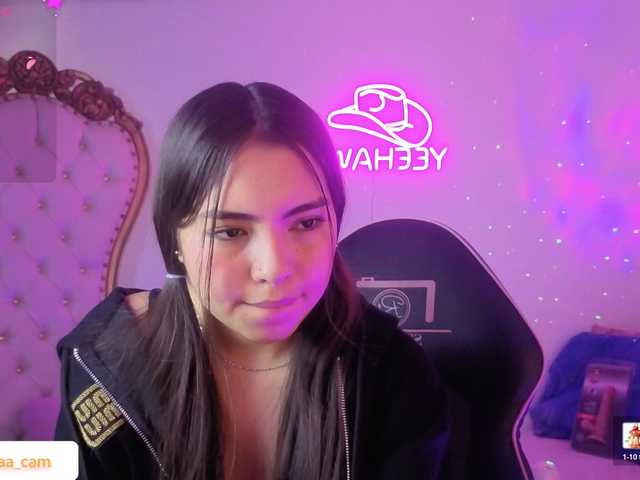 Isabela-tay live cam on BongaCams
