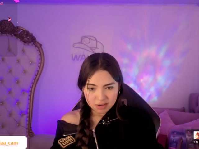 Isabela-tay live cam on BongaCams