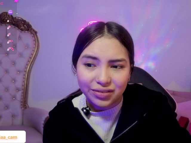 Isabela-tay live cam on BongaCams