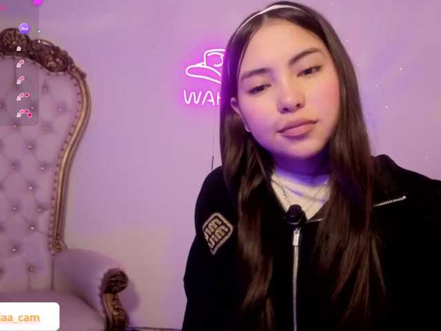 Isabela-tay live cam on BongaCams