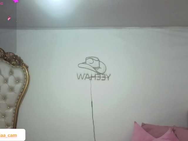 Isabela-tay live cam on BongaCams