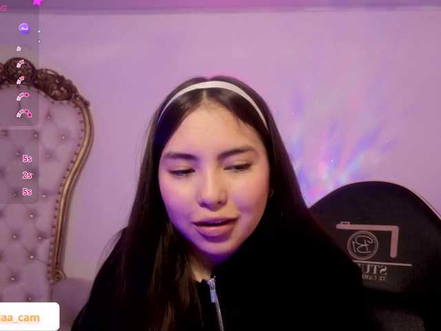 Isabela-tay live cam on BongaCams