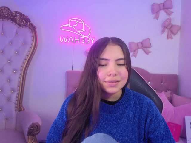 Isabela-tay live cam on BongaCams