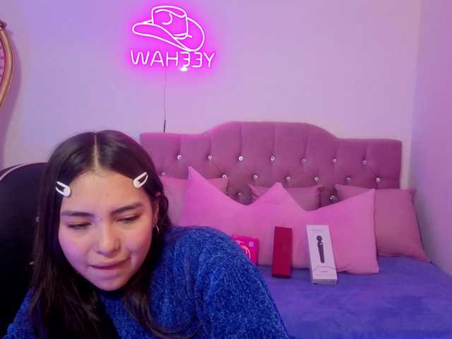 Isabela-tay live cam on BongaCams
