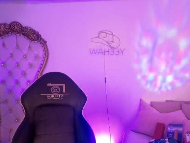 Isabela-tay live cam on BongaCams