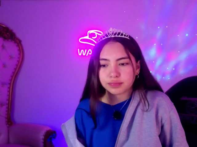 Isabela-tay live cam on BongaCams