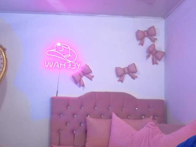 Isabela-tay live cam on BongaCams