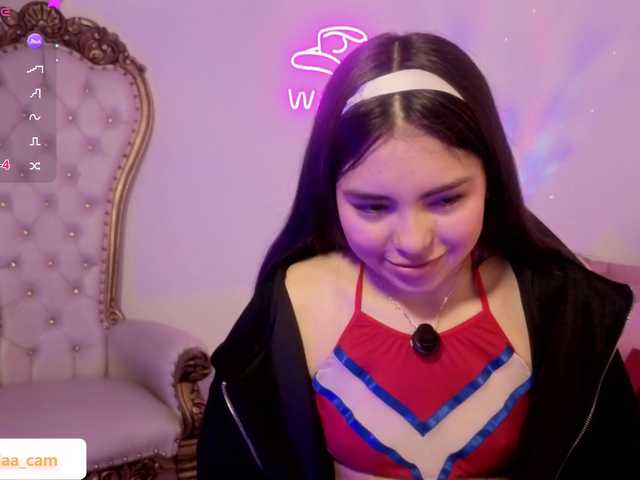 Isabela-tay live cam on BongaCams