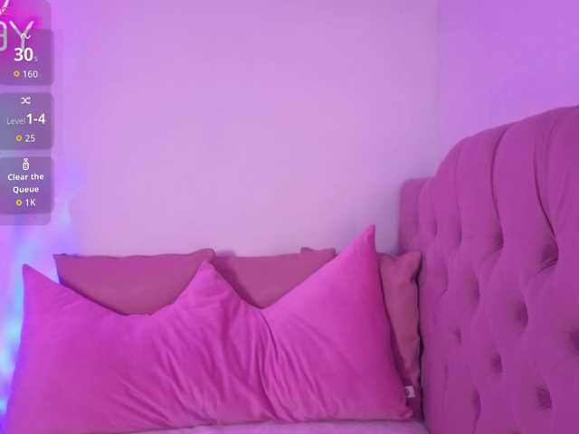 Isabela-tay live cam on BongaCams