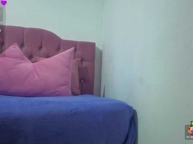 Isabela-tay live cam on BongaCams
